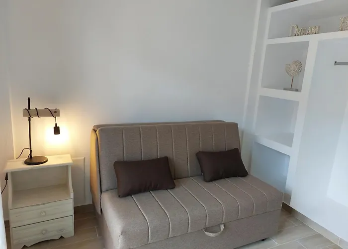 Deniastella Apartments